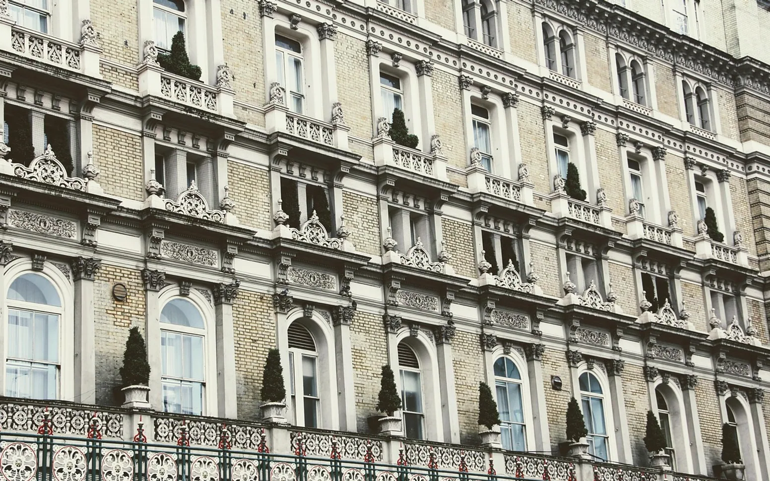 London, building and facade
